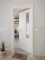 CloseUp-Milieuansicht von GARANT Wohnungseingangstür Authentic Grigio CePaL mit Lichtausschnitt LA-5 bandseitig