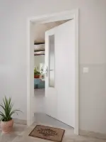 CloseUp-Milieuansicht von GARANT Wohnungseingangstür Authentic Grigio CePaL mit Lichtausschnitt LA-5 schlossseitig