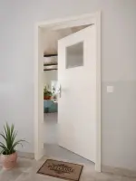 CloseUp-Milieuansicht von GARANT Wohnungseingangstür Quer Authentic Perl GCK08 mit Lichtausschnitt LA-9