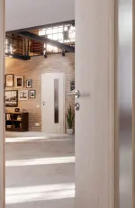 CloseUp-Milieuansicht von Eiche lasiert LA 24 bandseitig Basic Durat Innentür - Huga