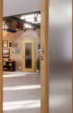 CloseUp-Milieuansicht von Asteiche quer LA 8 Basic Durat Innentür - Huga