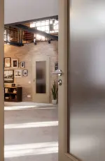 CloseUp-Milieuansicht von Cotton like Taupe DIN-LA Basic Innentür - Huga