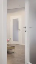 CloseUp-Milieuansicht von HUGA Innentür Landhaus 1 Weißlack Classic mit Lichtausschnitt LA