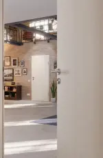 Milieubild-Nahaufnahme von Lärche lasiert Basic Durat Innentür - Huga