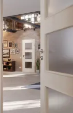 Milieubild-Nahaufnahme von Lärche lasiert LA 11 Basic Durat Innentür - Huga