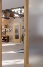 Milieubild-Nahaufnahme von Asteiche DIN-LA Basic Durat Innentür - Huga