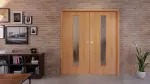 Front-Milieuansicht der in der Wand laufenden WESTAG Doppelflügel-Schiebetür Buche Blumig BU 88 PortaLit CPL mit Lichtausschnitt LA-1