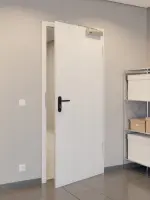 CloseUp-Milieuansicht von HÖRMANN Rauchschutztür Eiche Weiß Duradecor ProLine