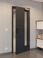 CloseUp-Milieuansicht von GARANT Rauchschutztür Matt RAL 9005 G-TEC mit Lichtausschnitt LA-4 bandseitig