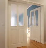 Detail-Milieuansicht von LEBO Doppelflügeltür Formelle 40 Weißlack mit Lichtausschnitt 2 LA mit Zarge