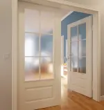 Detail-Milieuansicht von LEBO Doppelflügeltür Formelle 41 Weißlack mit 6 LA Sprossen mit Zarge