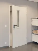 CloseUp-Milieuansicht von Innentür-Set Stahl Mehrzwecktür STU/STS MZ-1 mit LA-B1 inkl. 2-schaliger Umfassungszarge - Hörmann