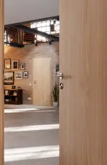 CloseUp-Milieuansicht von WESTAG Innentür-Set Eiche Eleganzia Ei 342 PortaLit CPL mit Zarge und Drücker