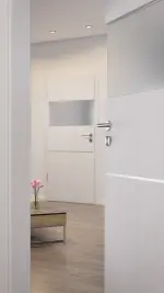 CloseUp-Milieuansicht von Smart 2 quer Accura 79-7 Basic Durat Eiche Weiß Innentür - Huga