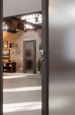 CloseUp-Milieuansicht von Huga Innentür Sueno 1 Hygge grau RAL 7037 Duradecor Concept