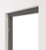 Detailansicht von HÖRMANN Blockrahmen Gebürstete Lärche dunkel Duradecor ProLine mit eckiger Kante