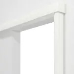 Detailansicht von Schiebetürsystem RAL 9003 Weißlack vor der Wand laufend ohne Zarge