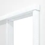 Detailansicht von CLASSEN Schiebetürsystem Weiß Struktur CPL vor der Wand laufend mit Zarge