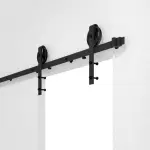 Detailansicht von Schiebetürsystem vor der Wand laufend Izyda - Radex