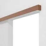 Detailansicht von LEBO Schiebetürsystem vor der Wand laufend Sapeli Matt Echtholzfurniert ohne Zarge