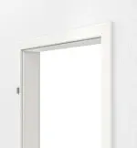 Detailansicht von GARANT Zarge für Wärmeschutztüren Authentic Bianco CePaL mit runder Kante