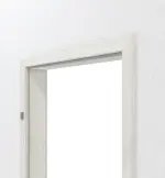 Detailansicht der Zarge von CLASSEN Wohnungseingangstür-Set Norwegische Esche CPL 4.1 mit Zarge und Beschlag