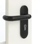 Detailansicht der Oberfläche von GARANT Brandschutztür T30 Rain 0135-60 Resopal mit Lichtausschnitt LA-6