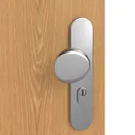 Detailansicht der Oberfläche von GARANT Wohnungseingangstür Eiche Premium CePaL mit Lichtausschnitt LA-10