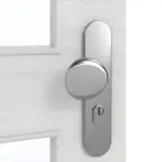 Detailansicht der Oberfläche von GARANT Wohnungseingangstür Quer Authentic Grigio GCK08 mit Lichtausschnitt LA-11