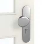 Detailansicht der Oberfläche von GARANT Wohnungseingangstür Weiß Struktur Premium GCK08 mit Lichtausschnitt LA-11