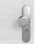 Detailansicht der Oberfläche von GARANT Wohnungseingangstür Quer Authentic Grigio GCK08 mit Lichtausschnitt LA-12