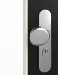 Detailansicht der Oberfläche von GARANT Wohnungseingangstür 0901-60 Black Resopal mit Lichtausschnitt LA-2