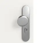 Detailansicht der Oberfläche von GARANT Wohnungseingangstür Weißlack 9016 GHK08 mit Lichtausschnitt LA-4 bandseitig