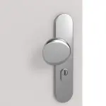 Detailansicht der Oberfläche von GARANT Wohnungseingangstür U12188SD Lichtgrau GHK08 mit Lichtausschnitt LA-4 mittig