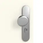 Detailansicht der Oberfläche von GARANT Wohnungseingangstür W980ST15 Platinweiß GHK08 mit Lichtausschnitt LA-5 bandseitig