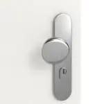 Detailansicht der Oberfläche von GARANT Wohnungseingangstür Quer Authentic Bianco CePaL mit Lichtausschnitt LA-5 mittig