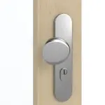 Detailansicht der Oberfläche von GARANT Wohnungseingangstür Natura Ahorn CePaL mit Lichtausschnitt LA-5 schlossseitig