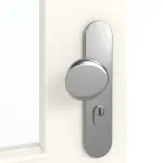 Detailansicht der Oberfläche von GARANT Wohnungseingangstür 0105-60 Pearl White CePaL mit Lichtausschnitt LA-6