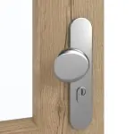 Detailansicht der Oberfläche von GARANT Wohnungseingangstür Authentic Risseiche CePaL mit Lichtausschnitt LA-6