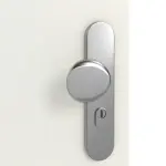 Detailansicht der Oberfläche von GARANT Wohnungseingangstür Weiß Struktur Premium GCK08 mit Lichtausschnitt LA-9