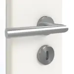 Detailansicht der Oberfläche von GARANT Doppelflügeltür inkl. Zarge Weißlack 9016 GHK08 mit Lichtausschnitt LA-DIN