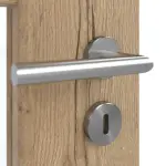 Detailansicht der Oberfläche von GARANT Doppelflügeltür inkl. Zarge Authentic Risseiche GCK08 mit Lichtausschnitt LA-DIN Sprosse SP10