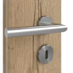 Detailansicht der Oberfläche von GARANT Doppelflügeltür inkl. Zarge Authentic Risseiche GCK08 mit Lichtausschnitt LA-DIN Sprosse SP2