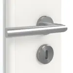 Detailansicht der Oberfläche von GARANT Doppelflügeltür inkl. Zarge Weißlack 9016 mit Lichtausschnitt LA-DIN Sprosse SP2