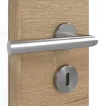 Detailansicht der Oberfläche von GARANT Doppelflügeltür inkl. Zarge Quer Authentic Risseiche GCK08 mit Lichtausschnitt LA-6