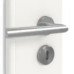 Detailansicht der Oberfläche von GARANT Doppelflügeltür inkl. Zarge Weißlack 9016 mit Lichtausschnitt LA-6 Sprosse SP0