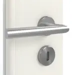 Detailansicht der Oberfläche von GARANT Doppelflügeltür inkl. Zarge Weiß Struktur Premium CPL mit Lichtausschnitt LA-6 Sprosse SP0