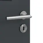 Detailansicht der Oberfläche von Groove 11 ProLine Lack Anthrazit RAL 7016 Doppelflügeltür inkl. Zarge - Hörmann