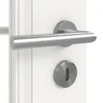 Detailansicht der Oberfläche von Kontur 3 LA Sprosse 1/3 Classic Weißlack Doppelflügeltür inkl. Zarge - Huga