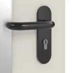 Detailansicht der Oberfläche von Komplettset Stahl Mehrzwecktür DW 42-1 mit Rechteckverglasung Ausschnitt 2 inkl. Blockzarge - Teckentrup